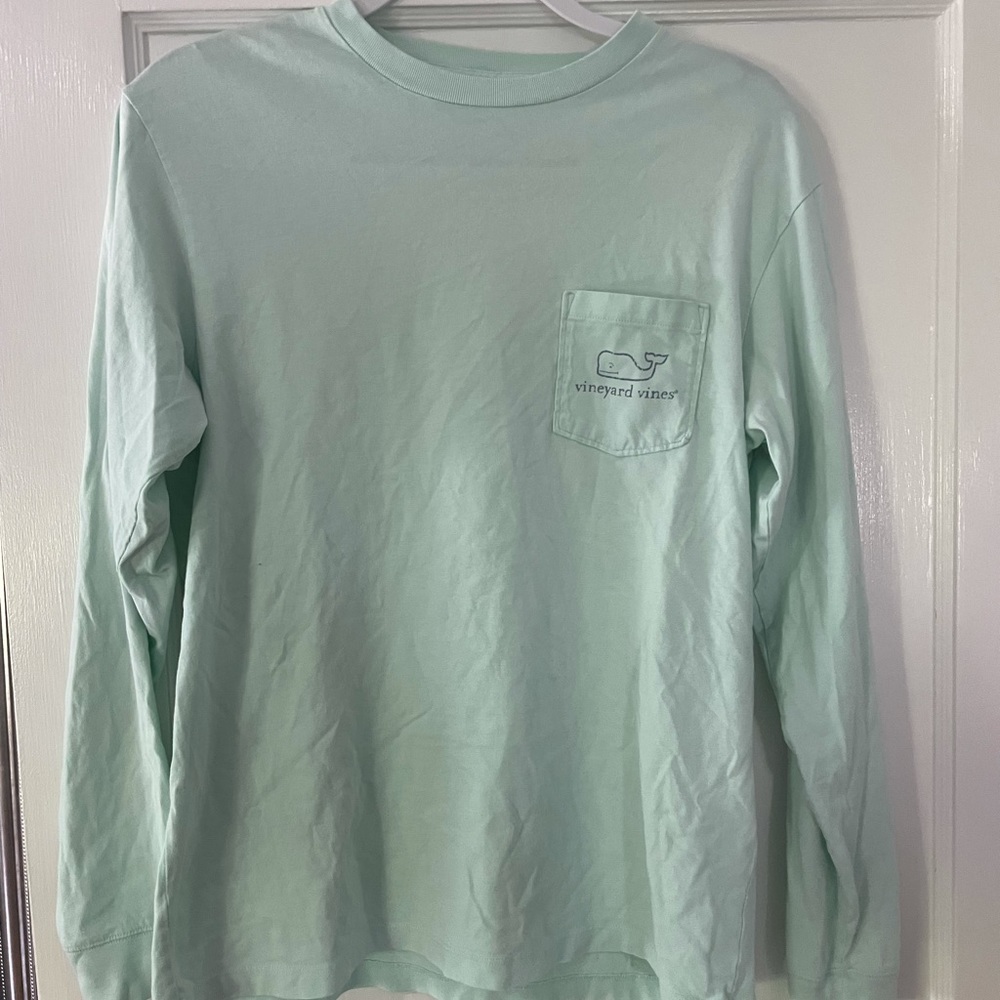 Vineyard Vines long sleeve, size Men’s S